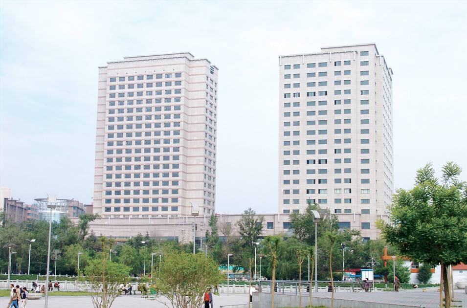 西寧銀龍大酒店